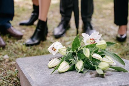 Valóban mérgező a tűzliliom a kertben, vagy csak egy régi tévhit akadályozza a gondozását?